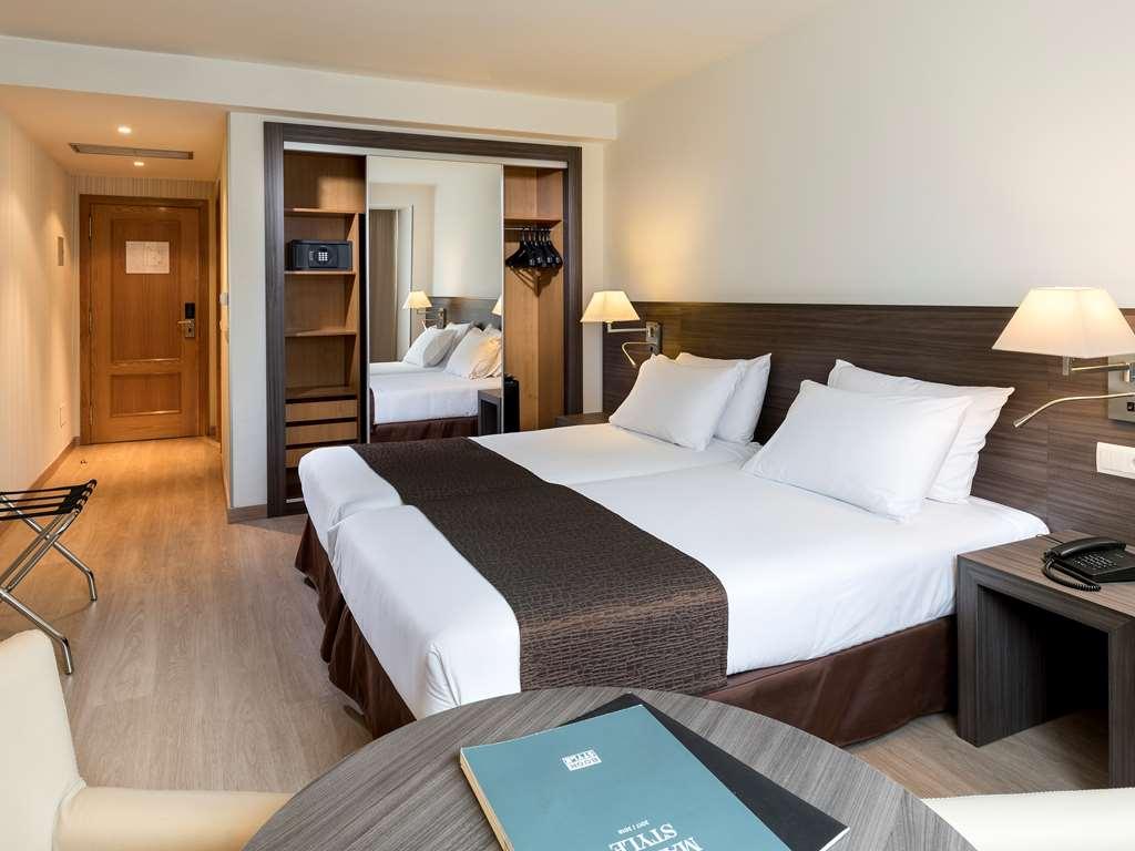 Rafaelhoteles Ventas (Adults Only) Madrid Ruang foto